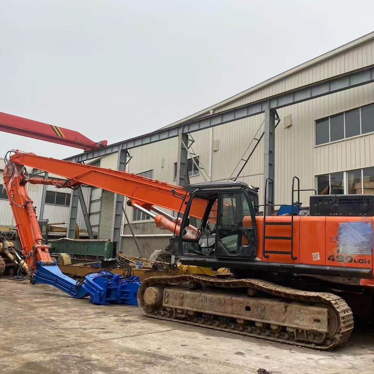 Braço de cravação de estacas personalizado para escavadeira ZX490 de serviço pesado, para projetos de fundações.